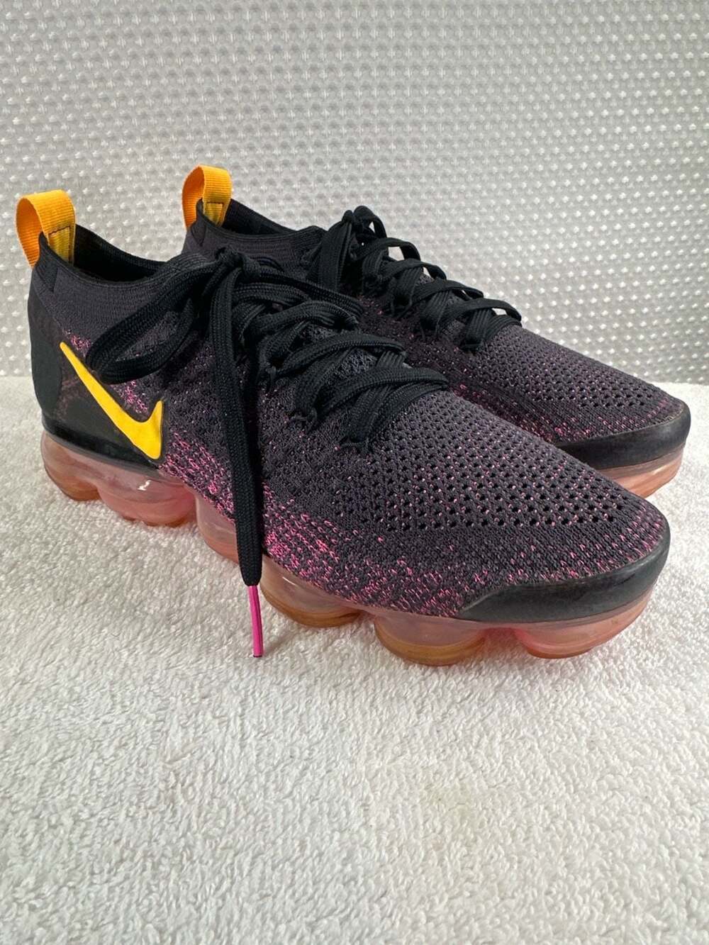 Nike Air VaporMax Flyknit 2 Pink Blast Women's Size 7.5 942843-008